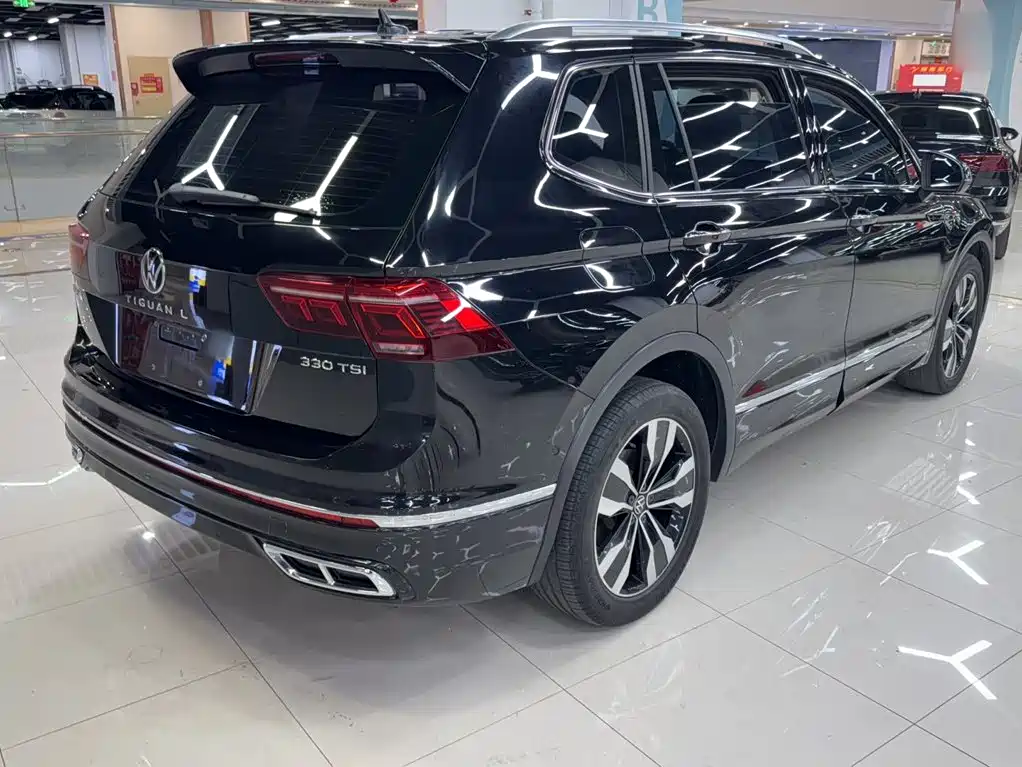 Volkswagen Tiguan L 2021 — фото 8