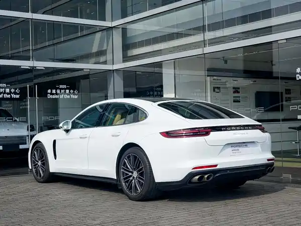 Porsche Panamera 2018