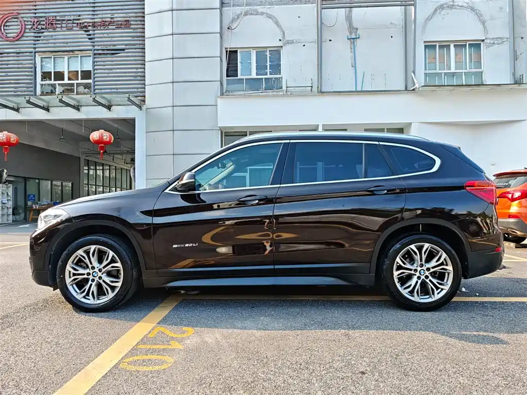 BMW X1 2018 — фото 8