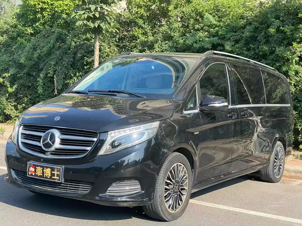Mercedes-Benz V-Class 2018 — фото 1
