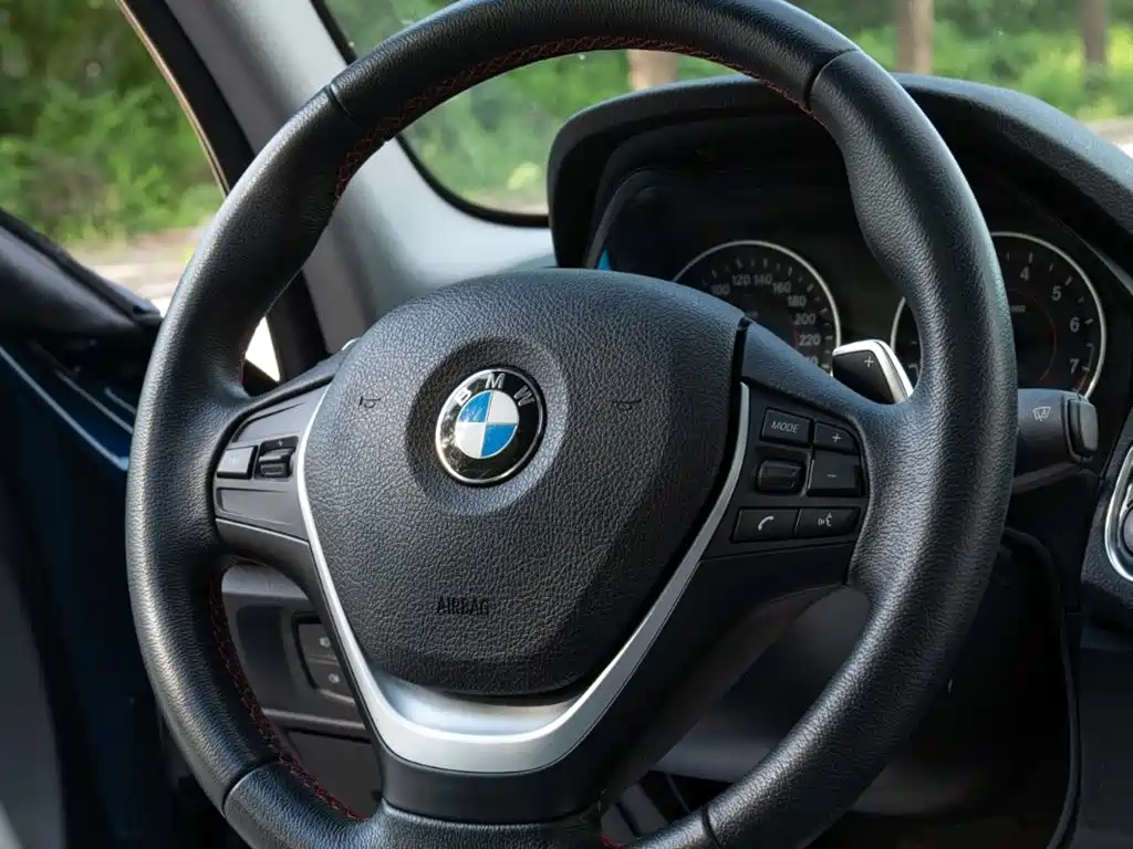 BMW 1 Series 2013 — фото 11