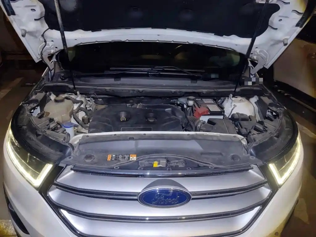Ford Edge 2018 — фото 11