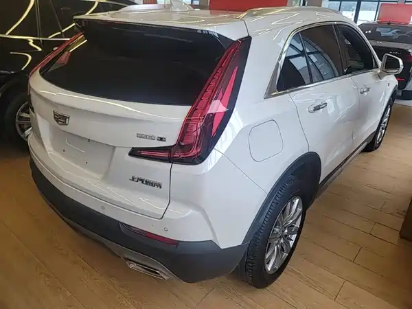 Cadillac XT4 2021