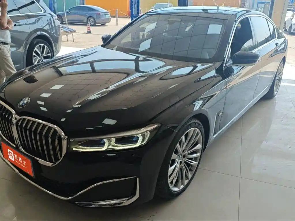 BMW 7 Series 2019 — фото 1