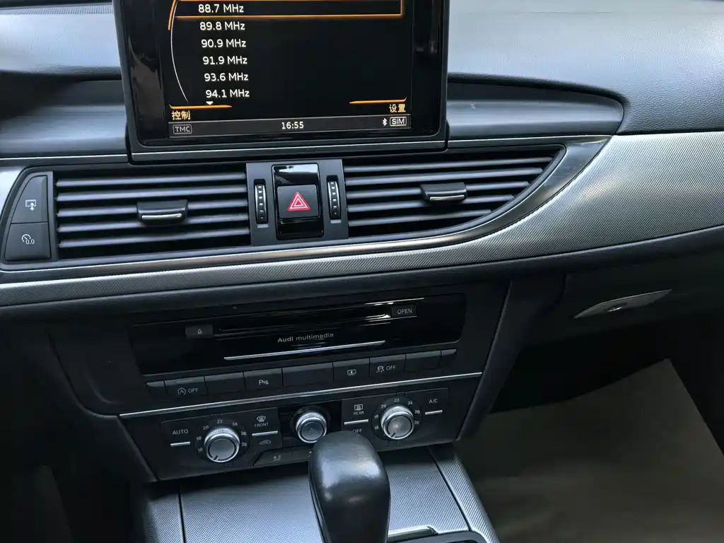Audi A6L 2018 — фото 16