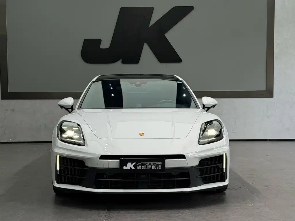 Porsche Panamera 2024