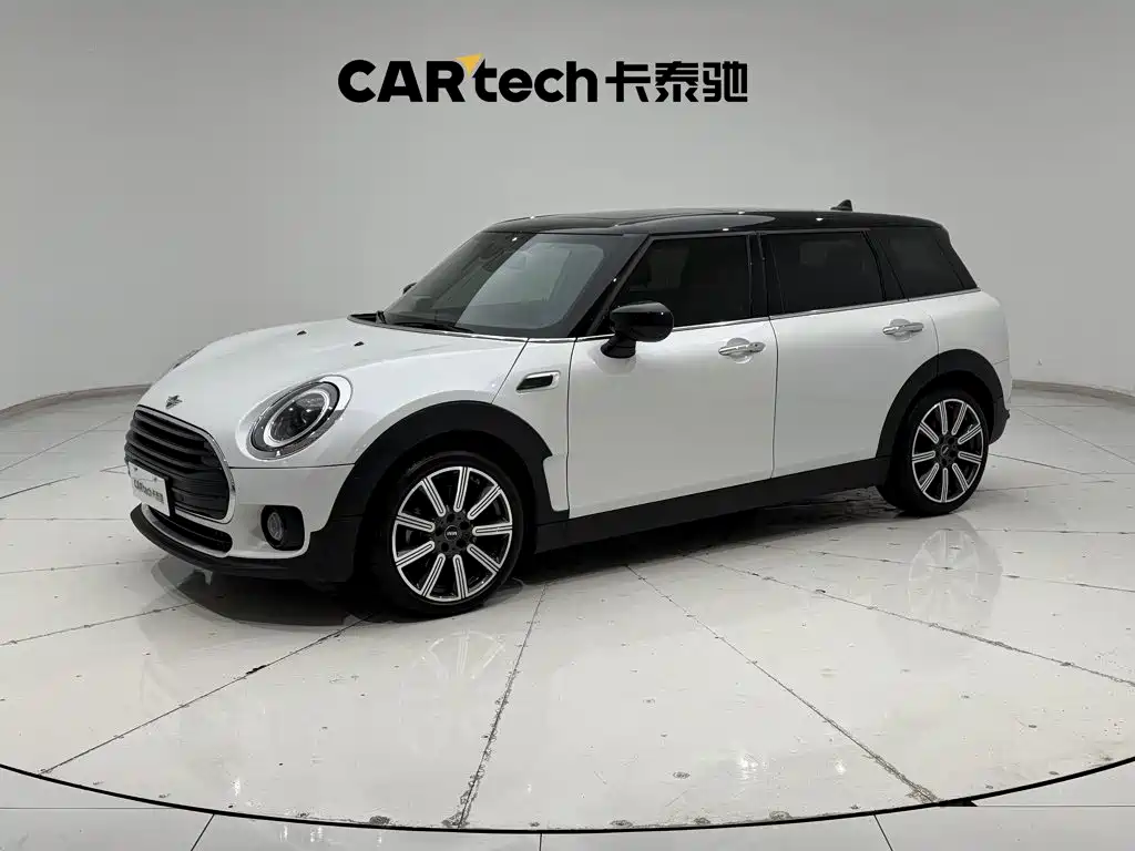 MINI Clubman 2023 — фото 1