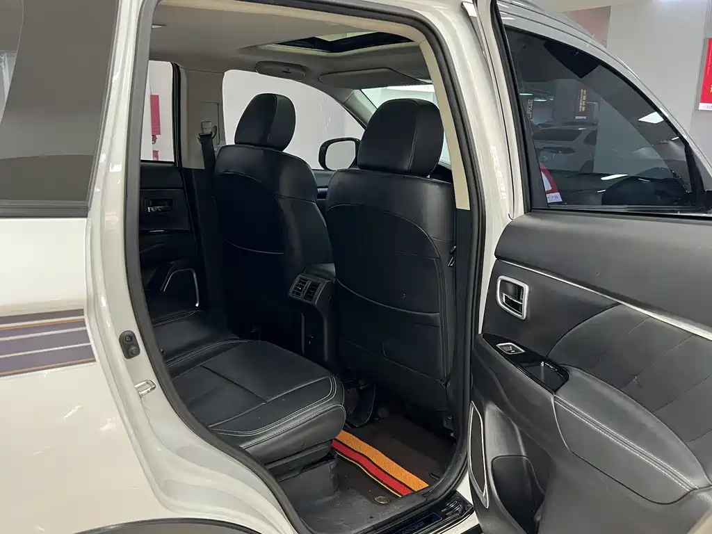 Mitsubishi Outlander 2020 — фото 13