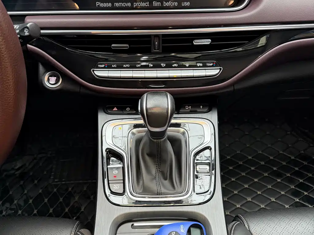 GAC Motor Trumpchi M6 2022 — фото 11