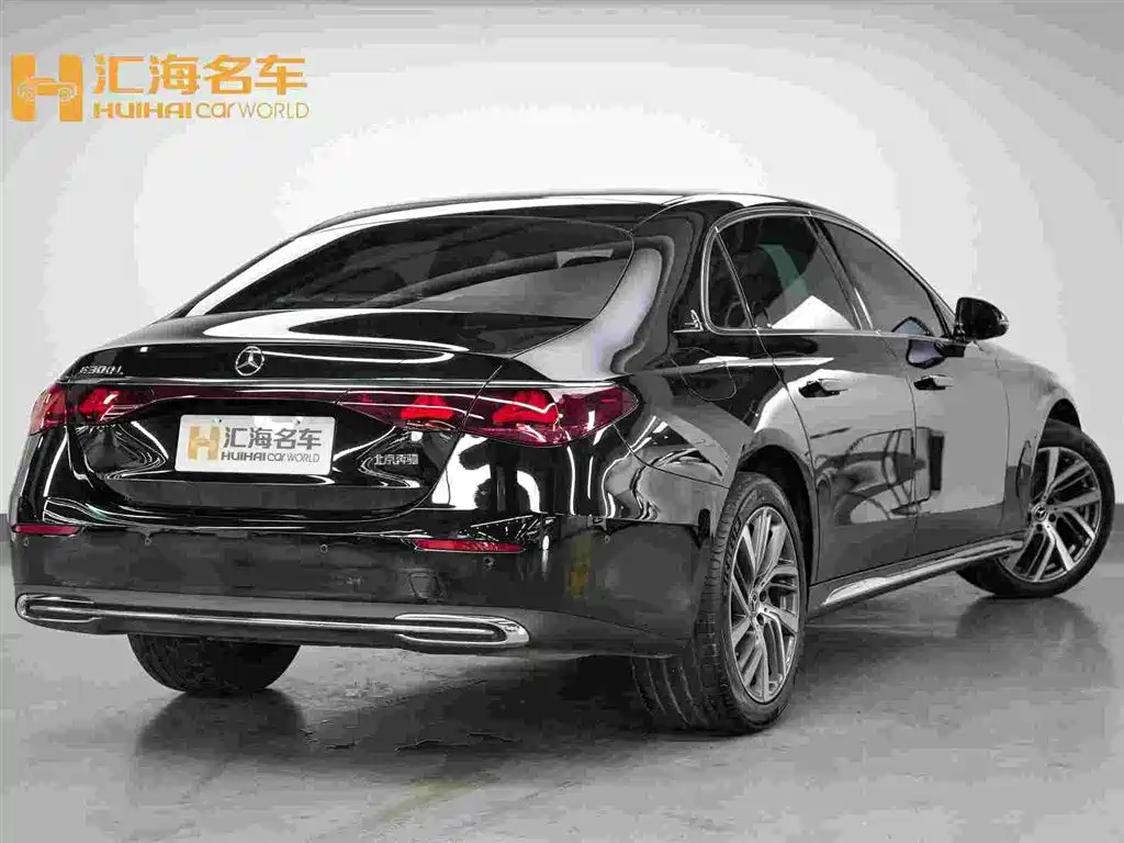 Mercedes-Benz E-Class 2025