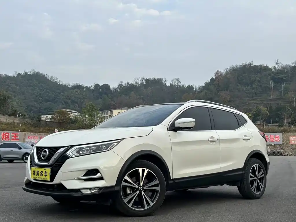 Nissan Qashqai 2023 — фото 1