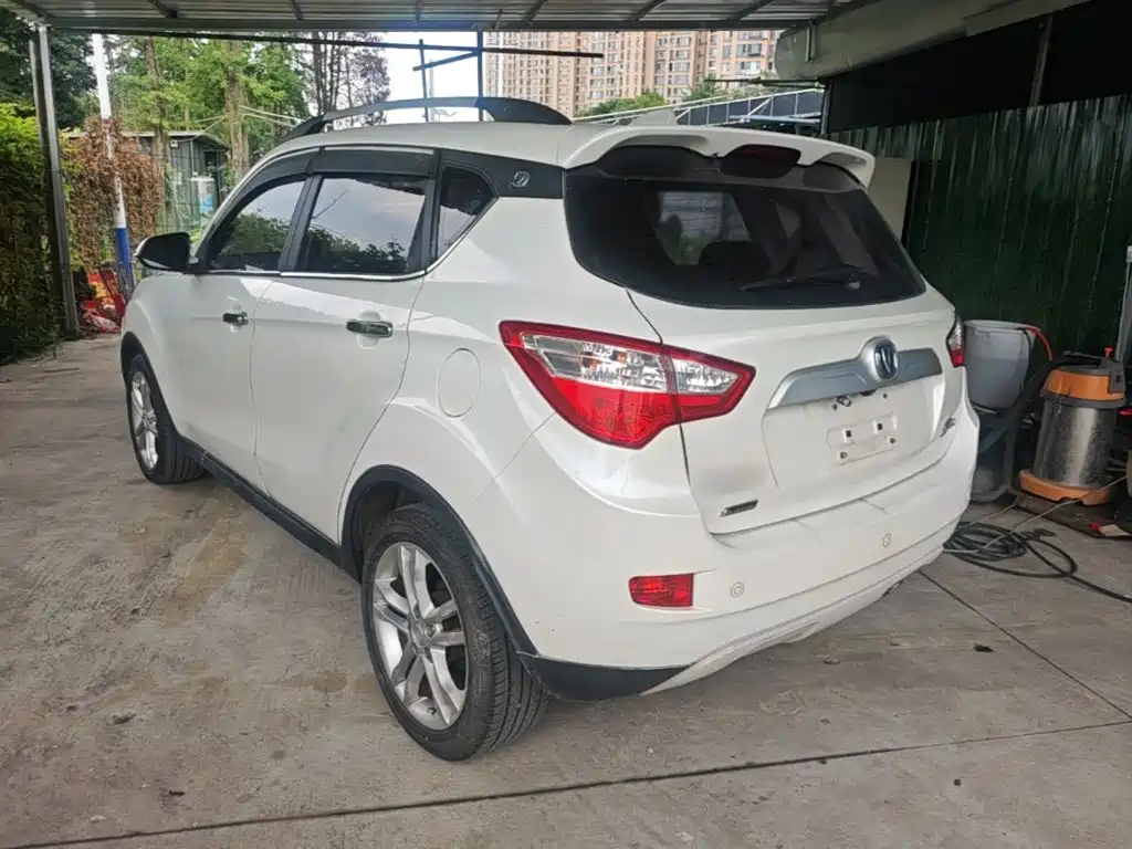 Changan CS35 2015