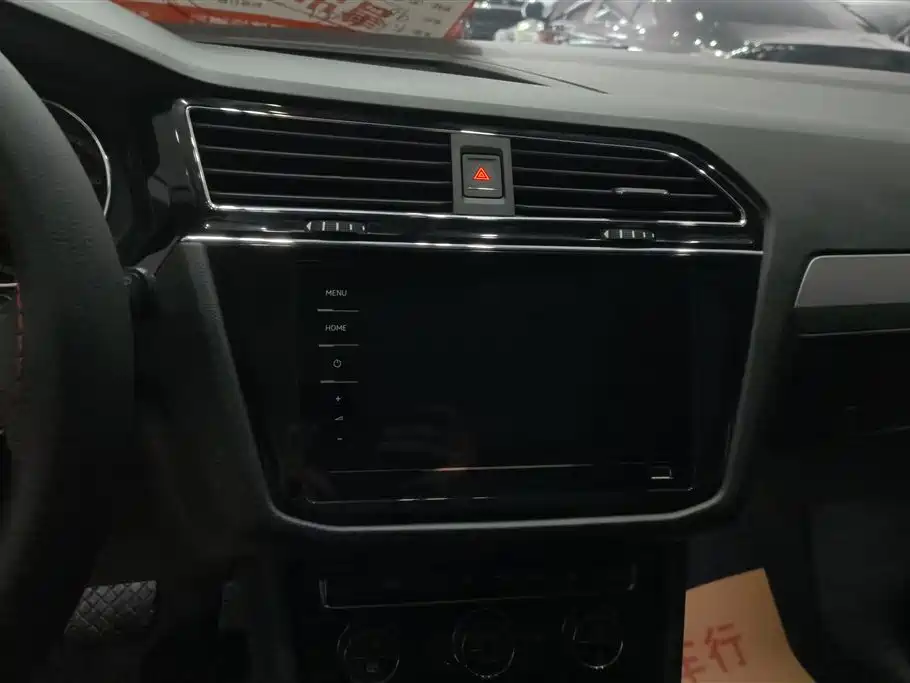 Volkswagen Tiguan L 2019 — фото 13