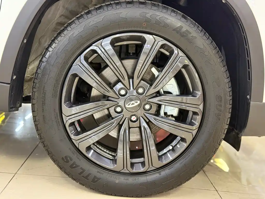 Chery Tiggo 8 2023 — фото 25