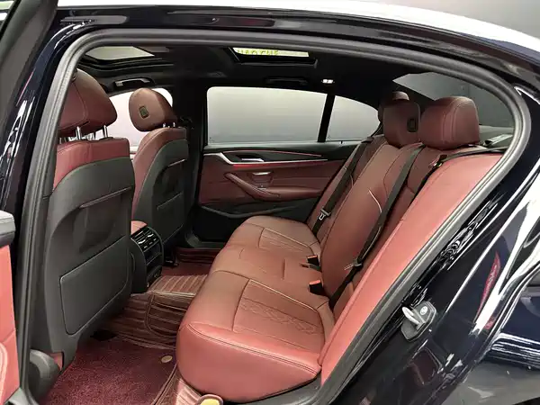 BMW 5 Series 2022