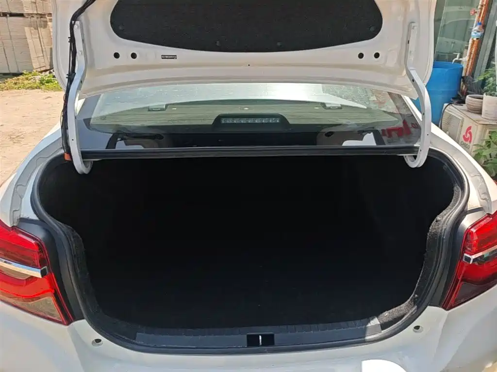 Toyota Vios 2023 — фото 19