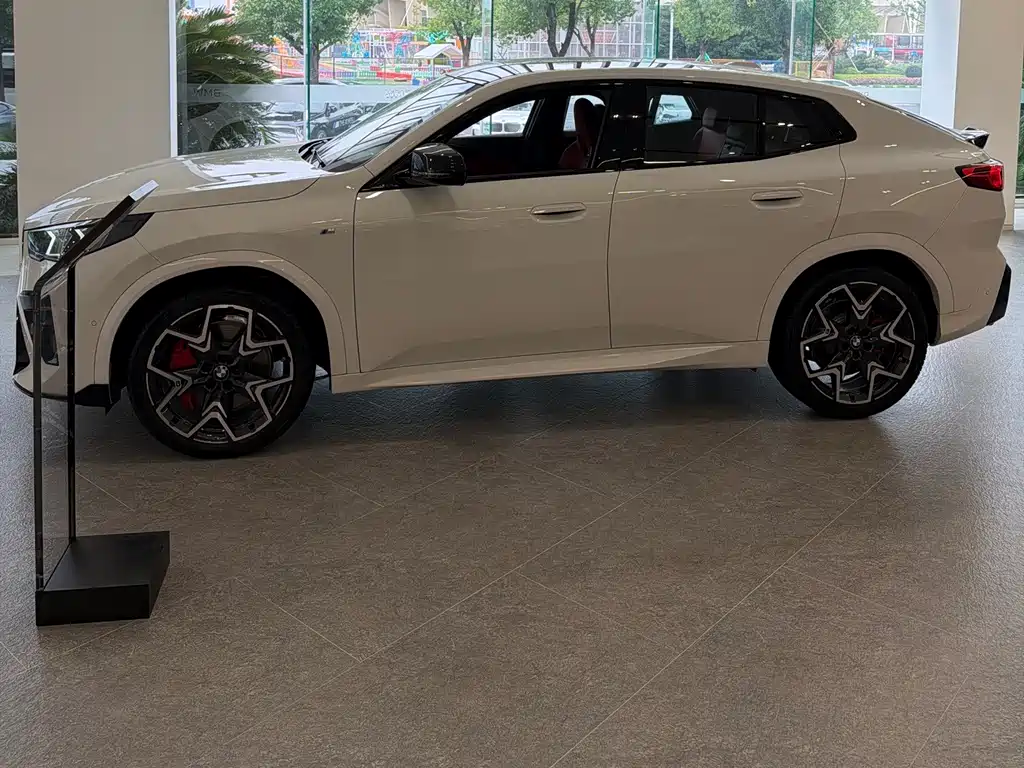 BMW X2 M35i — фото 3