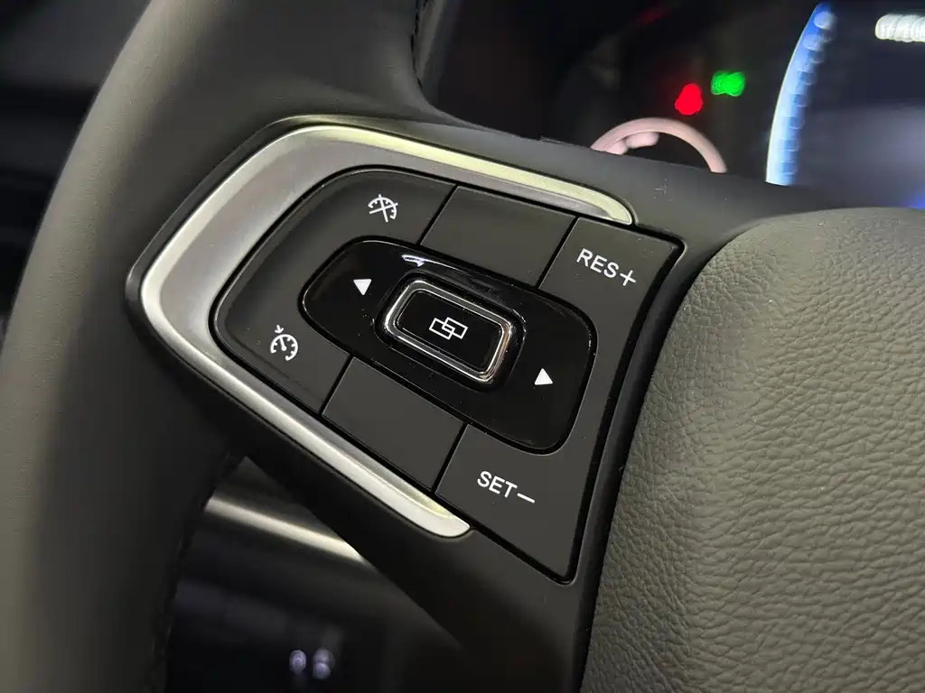 Chery Tiggo 8 2023 — фото 20