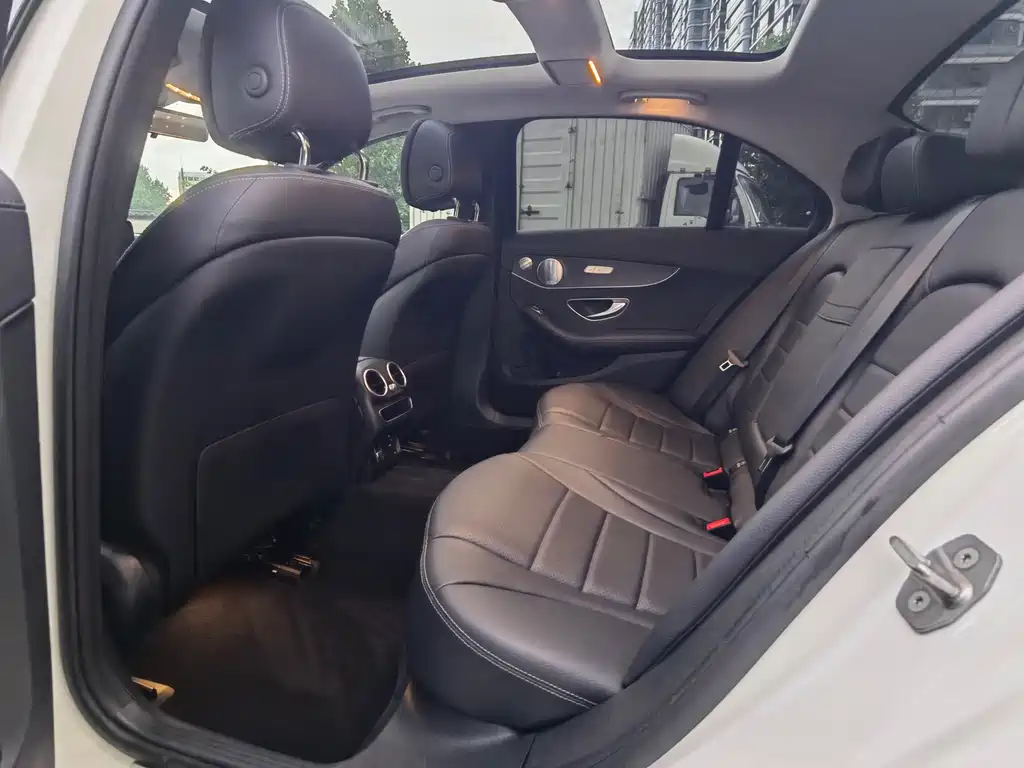 Mercedes-Benz C-Class 2020