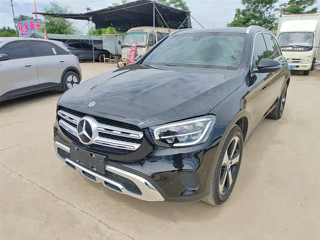 Mercedes-Benz GLC 2022 — фото 1