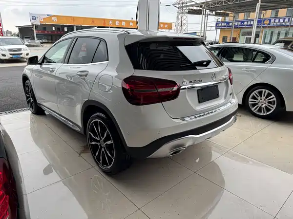 Mercedes-Benz GLA 2018