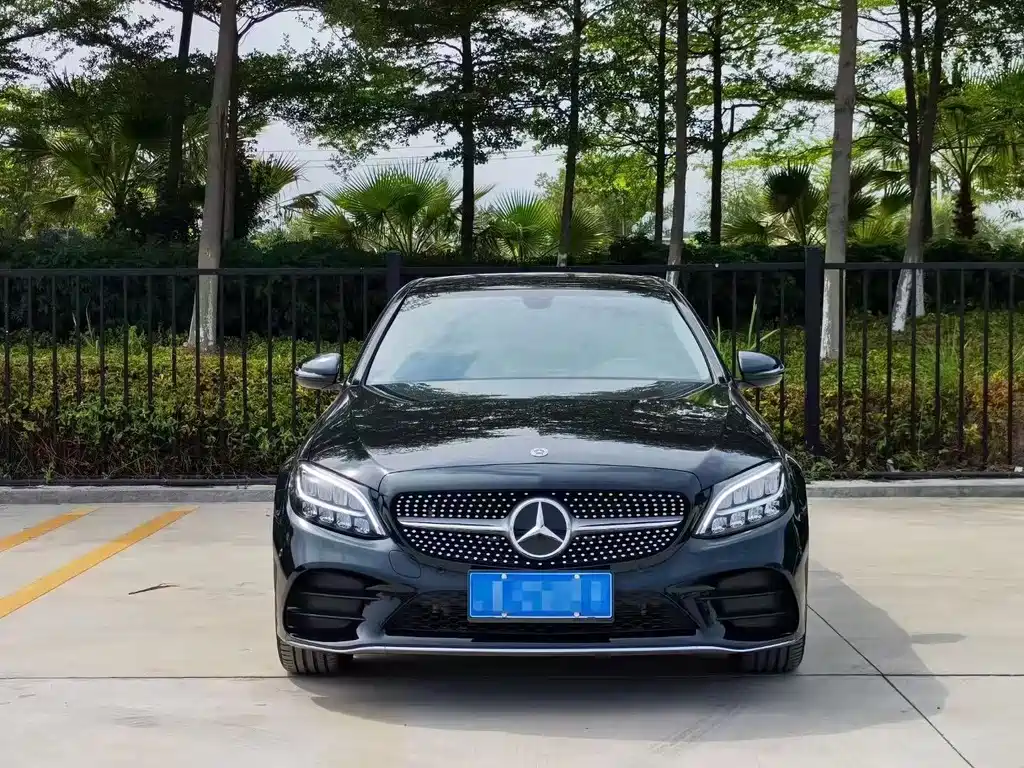 Mercedes-Benz C-Class 2021
