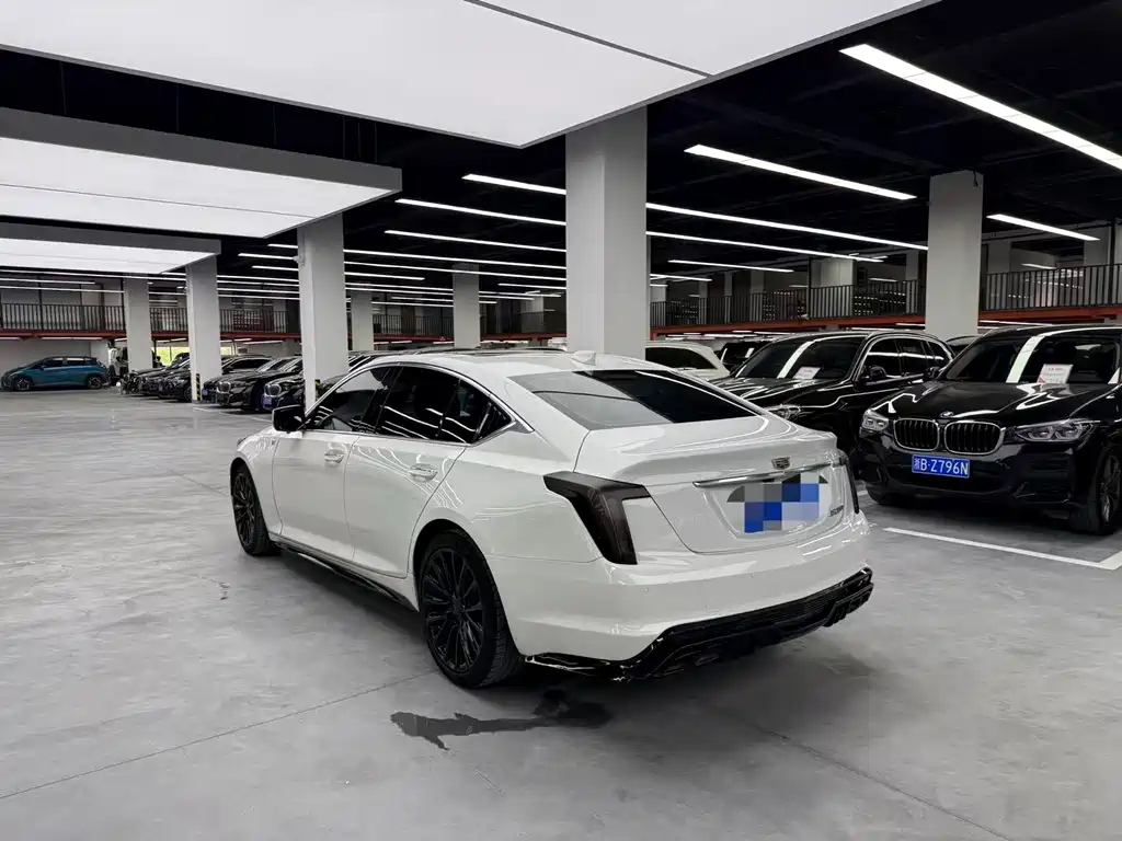 Cadillac CT5 2021 — фото 18
