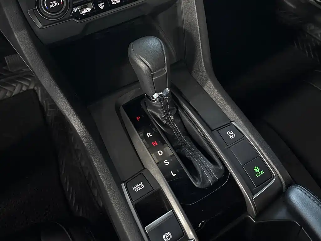 Honda Civic 2022 — фото 16