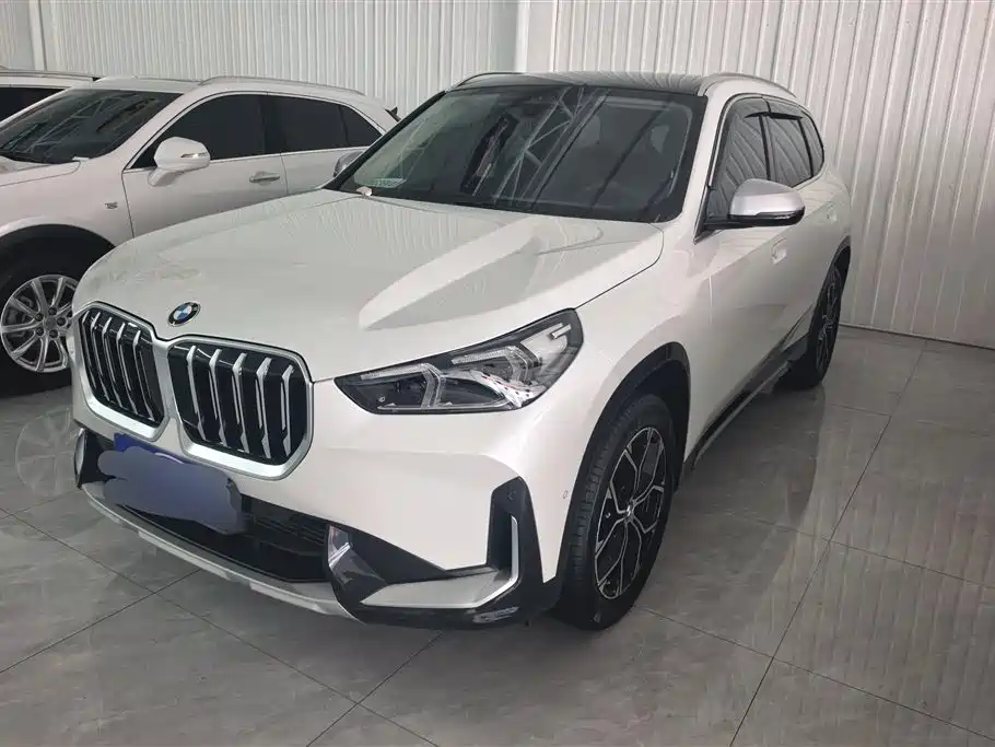 BMW X1 2024 — фото 1