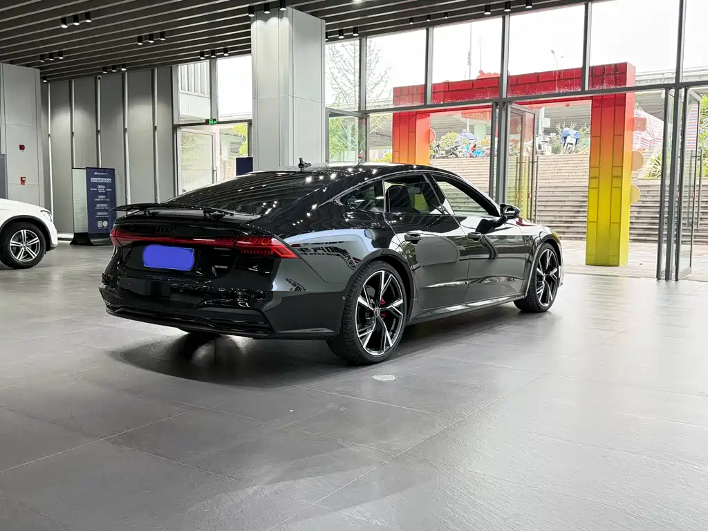 Audi A7 2024 — фото 20