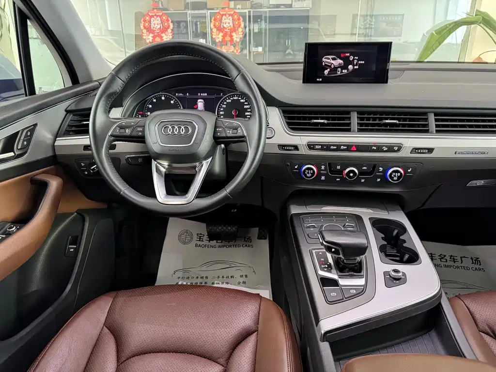 Audi Q7 2019 — фото 11