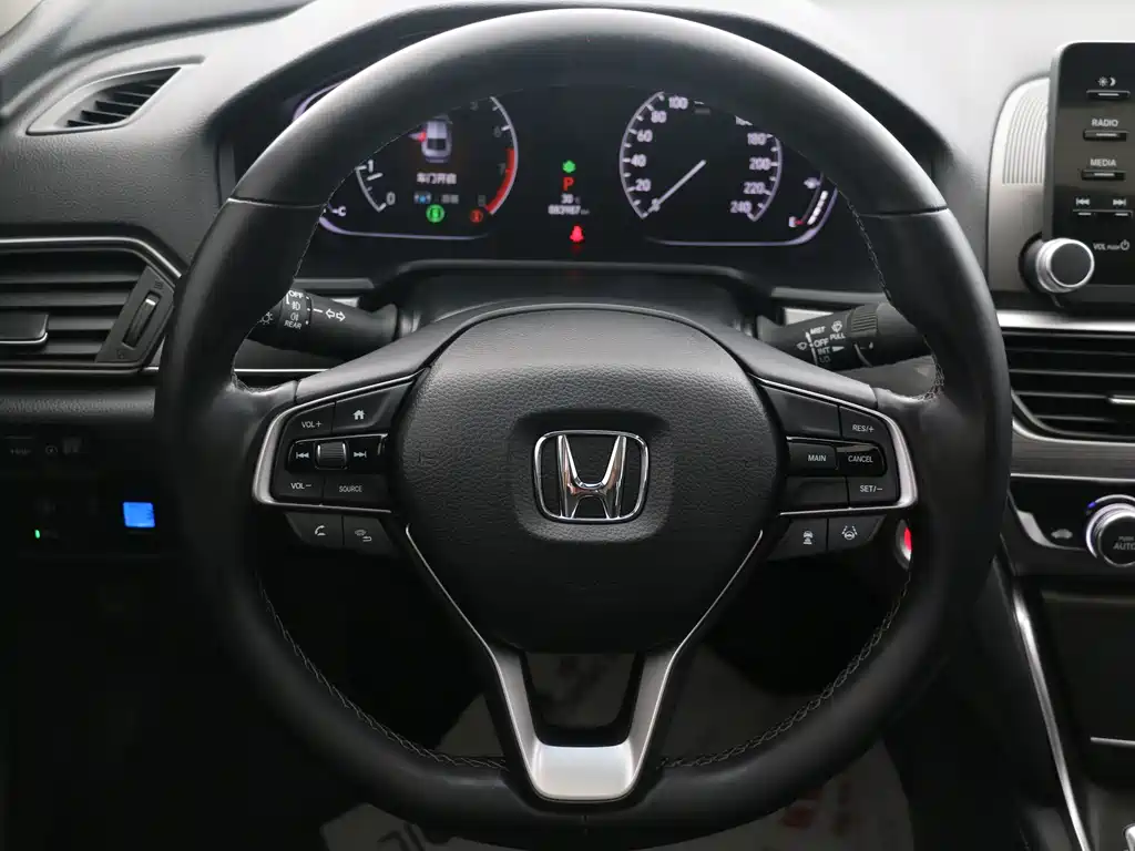Honda Accord 2021 — фото 10