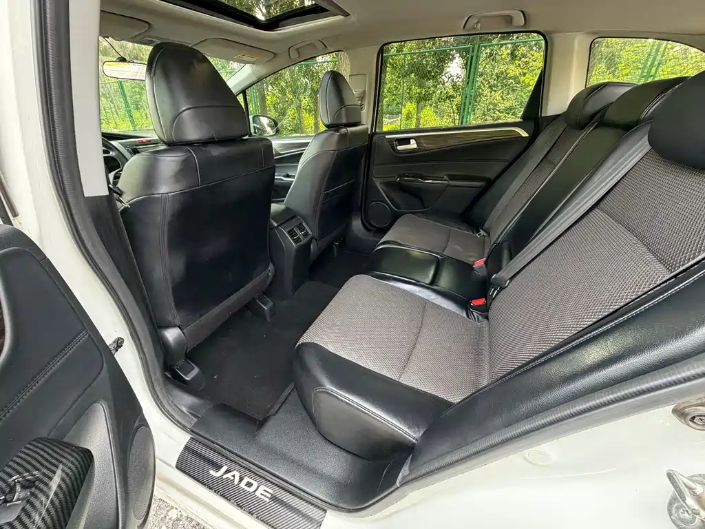 Honda Jade 2018 — фото 10