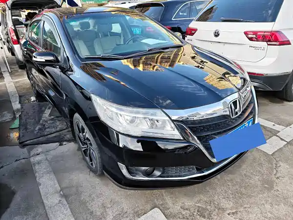 Honda Crider 2016