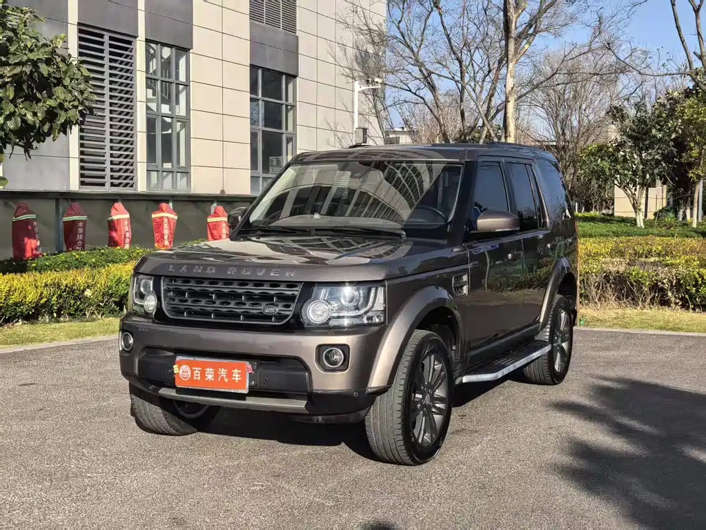 Land Rover Discovery 2017 — фото 1