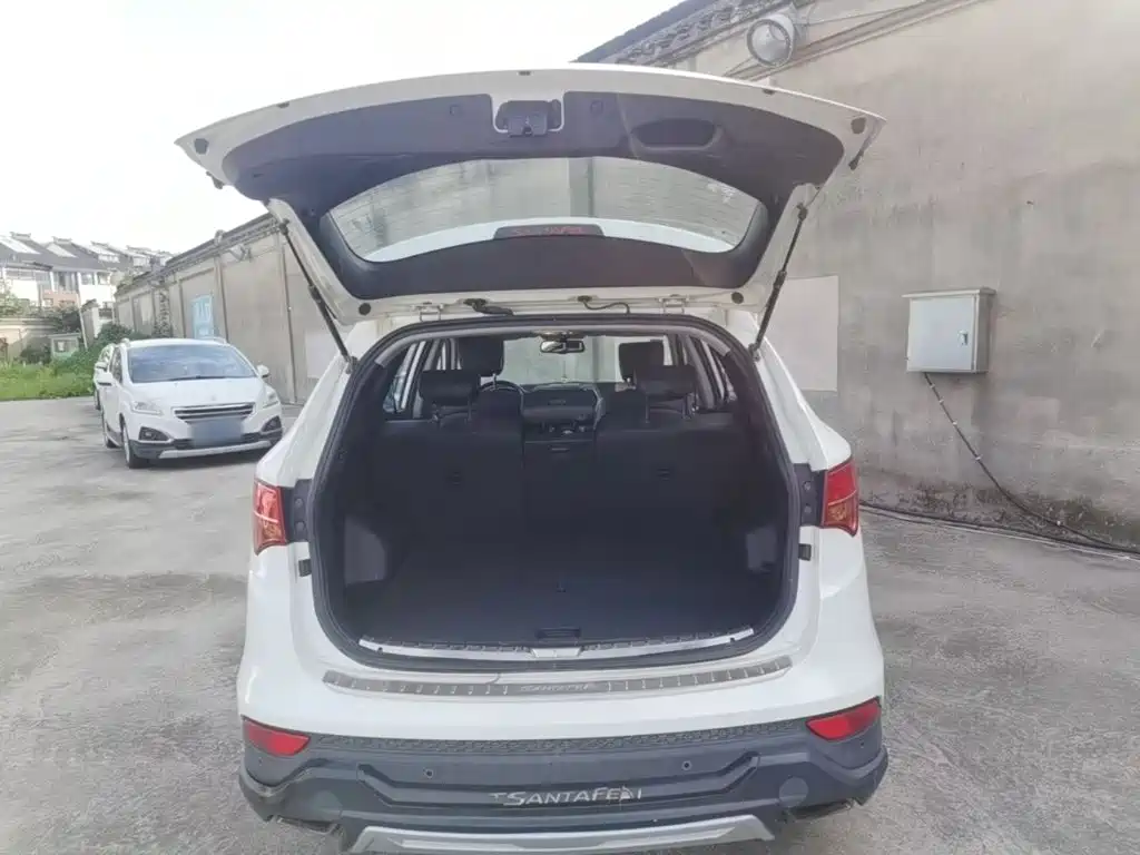 Hyundai Santa Fe 2016 — фото 19