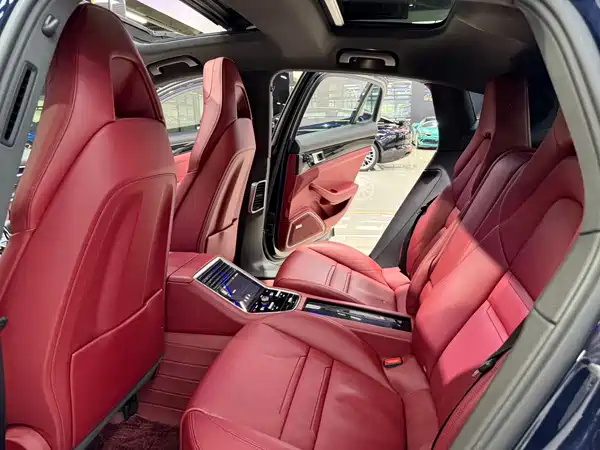 Porsche Panamera 2019