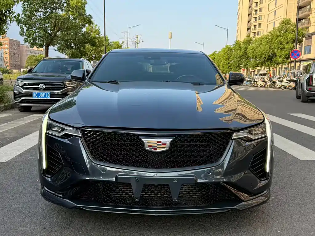 Cadillac CT4 2021 — фото 2