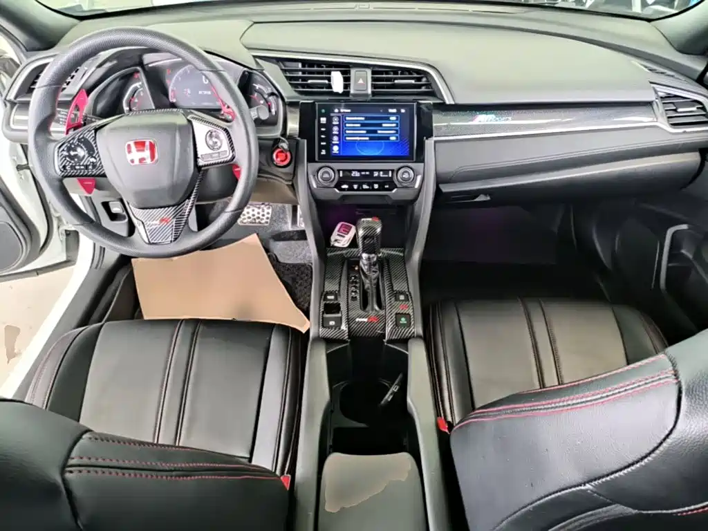 Honda Civic 2022 — фото 10
