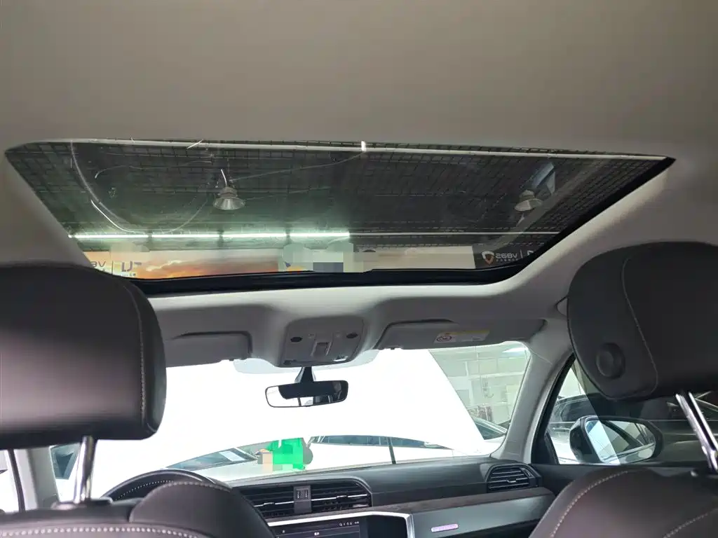 Audi Q3 Sportback 2022 — фото 15