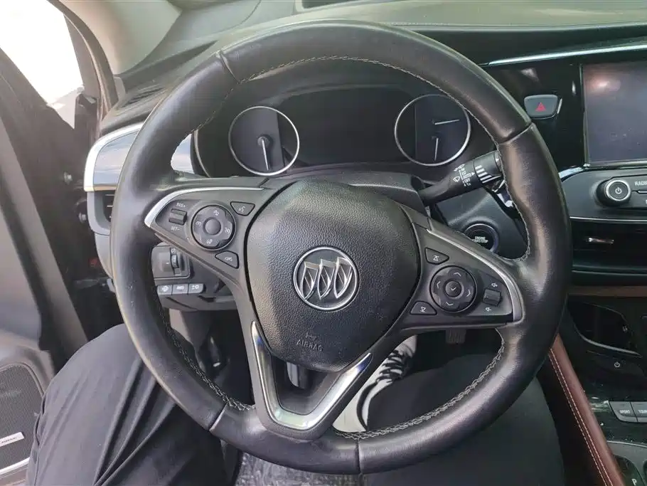 Buick Envision Plus 2018 — фото 15