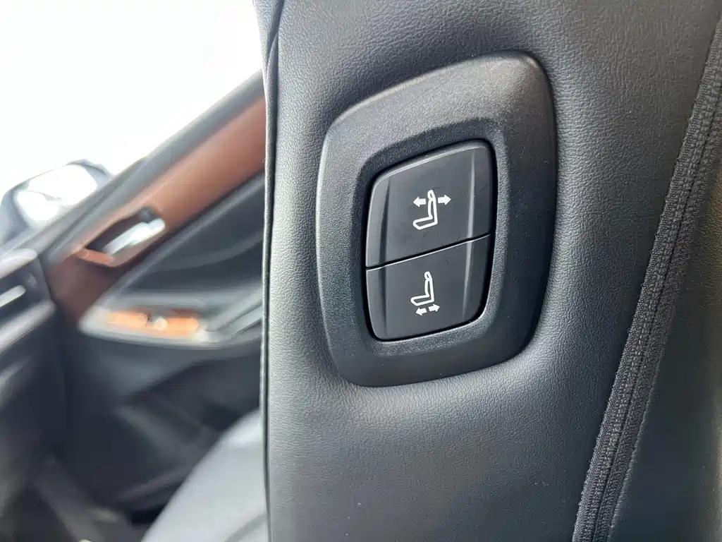 Toyota Avalon 2021 — фото 16