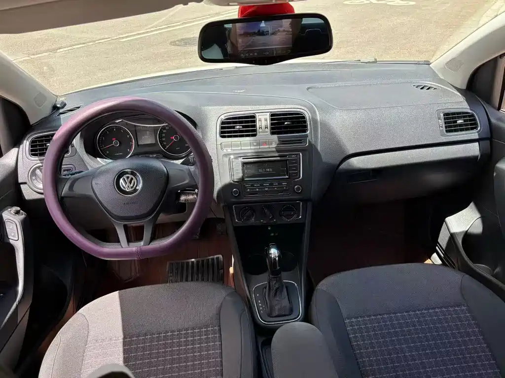 Volkswagen Polo 2014