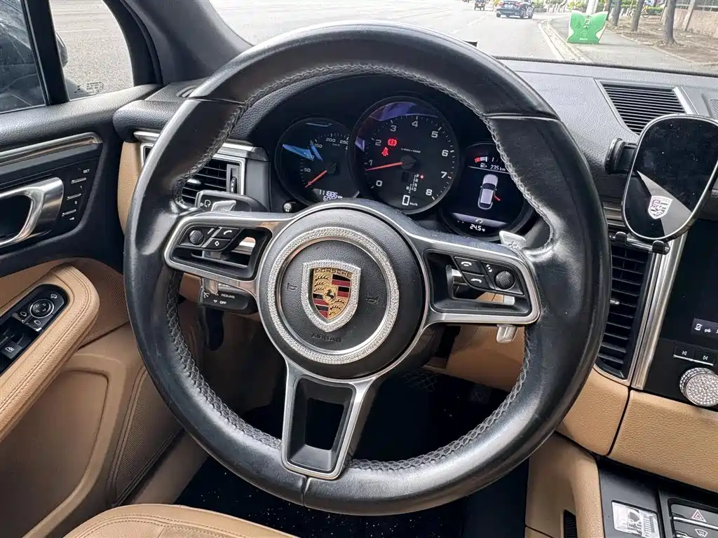 Porsche Macan 2018 — фото 8