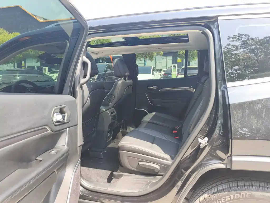 Jeep Grand Commander 2019 — фото 13