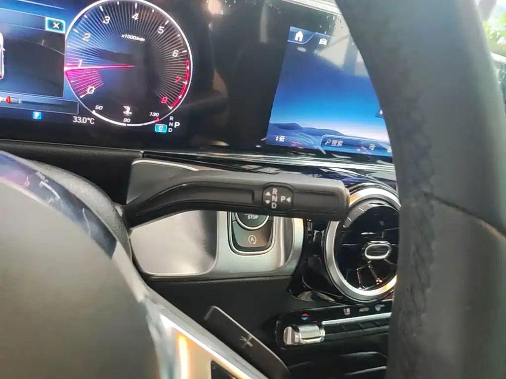 Mercedes-Benz GLB 2024 — фото 14