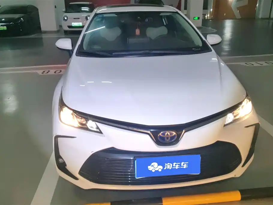 Toyota Corolla 2019 — фото 2