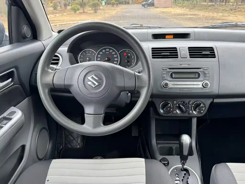 Suzuki Swift 2017 — фото 13