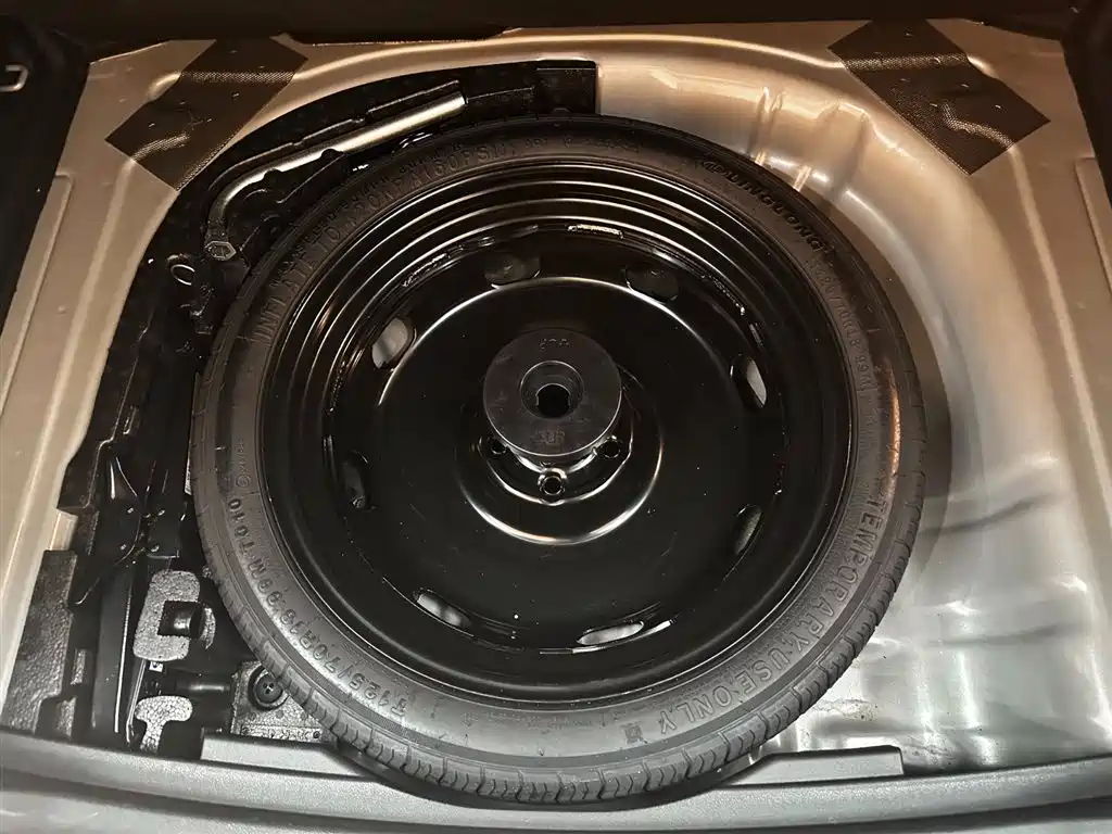 Skoda Korok 2021 — фото 10