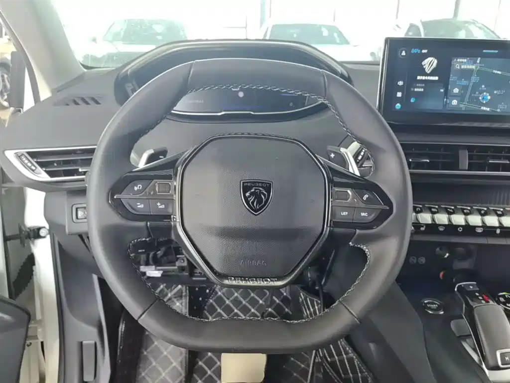 Peugeot 4008 2024 — фото 11